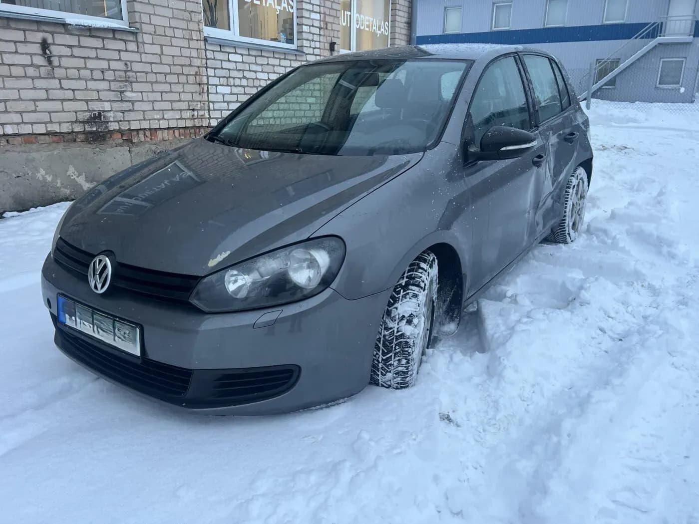 Lahtivõetud auto foto 2