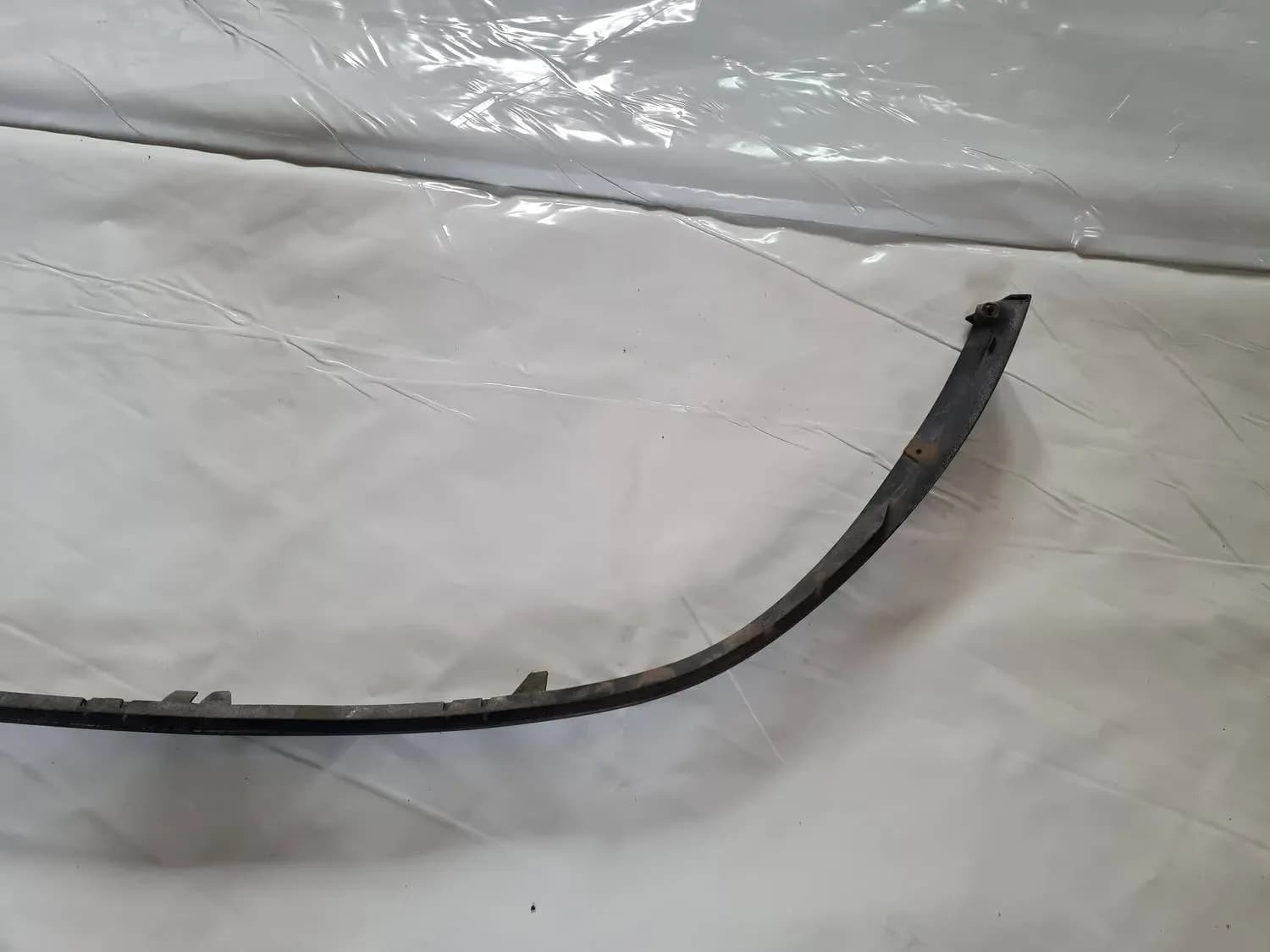 Eesmise pörkeraua spoiler RENAULT SCENIC III 2011 - foto 2