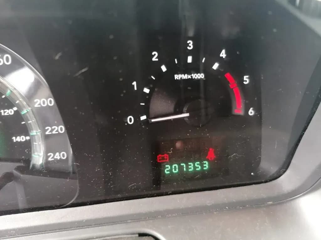 Lahtivõetud auto foto 2