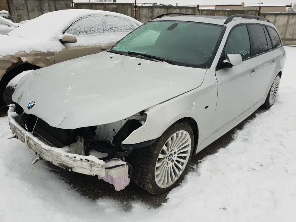 Lahtivõetud auto foto 4
