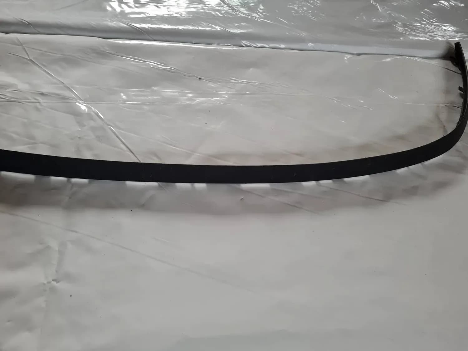 Eesmise pörkeraua spoiler RENAULT SCENIC III 2011 - foto 4