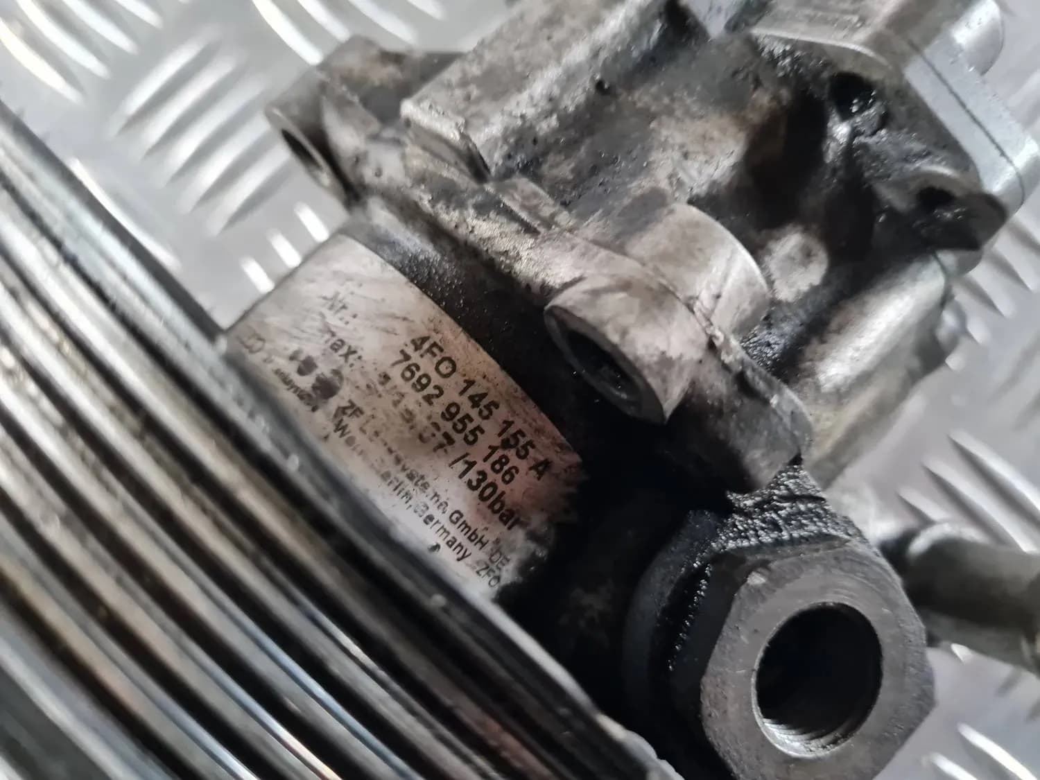 Hüdrauliline võimendi AUDI A6 2008 - foto 3