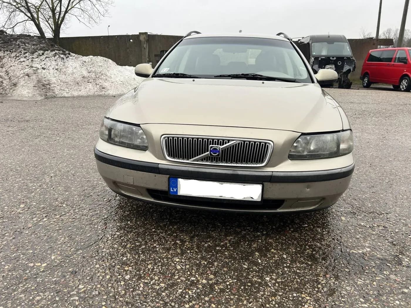 Lahtivõetud auto foto 2
