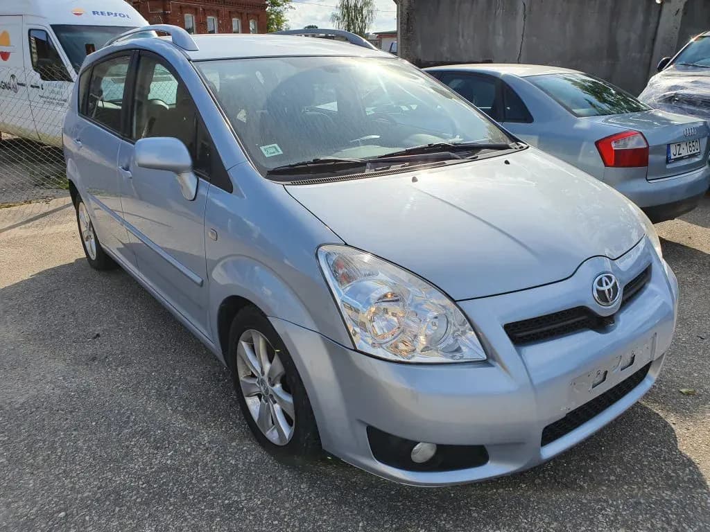 Lahtivõetud auto foto 2