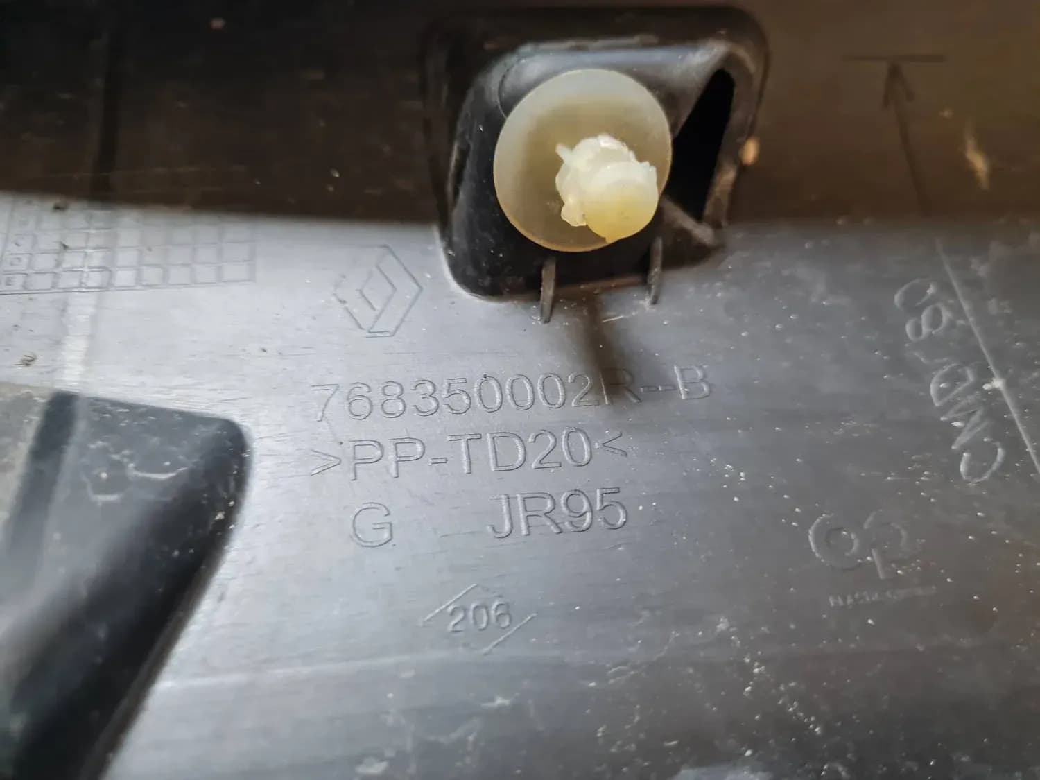 Priekšēja statnes ārēja uzlika RENAULT SCENIC III 2011 - foto 2