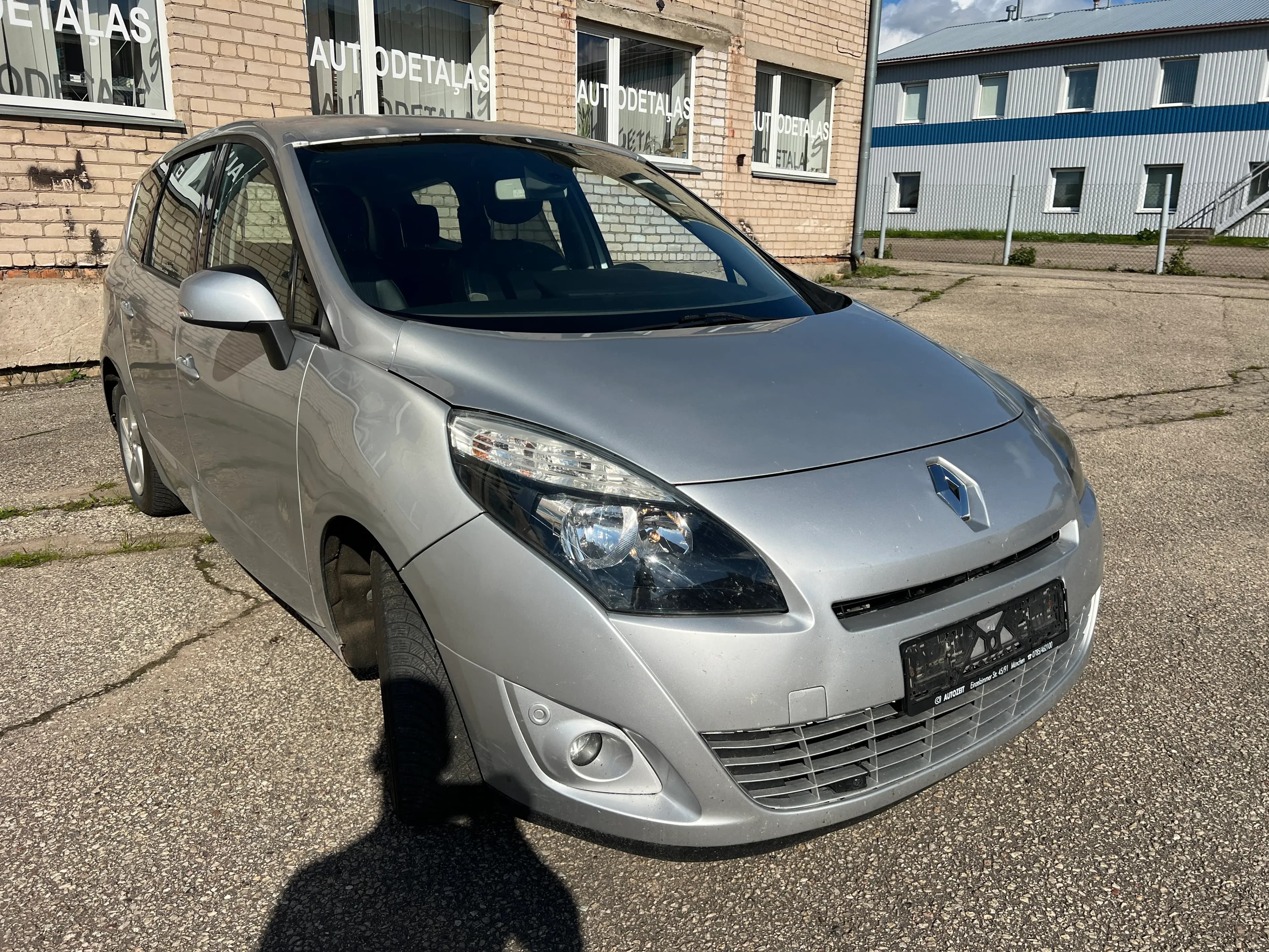 Lahtivõetud auto foto 4