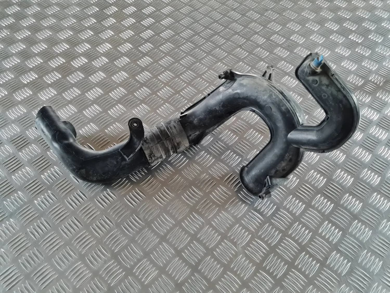 Õhu sisselasketoru RENAULT SCENIC III 2011 - foto 5