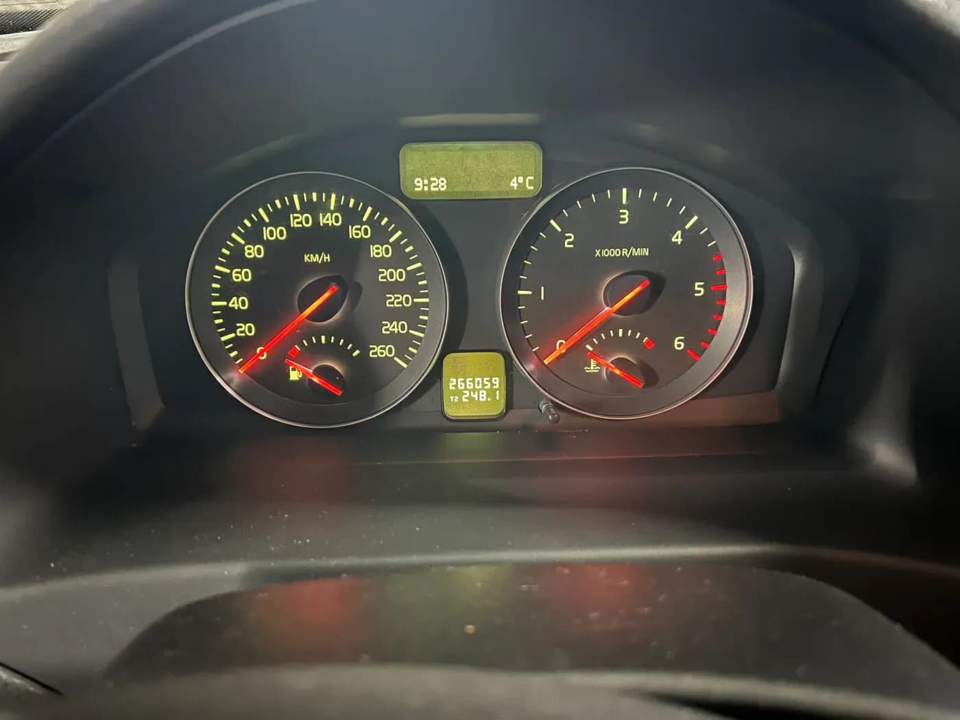 Lahtivõetud auto foto 1