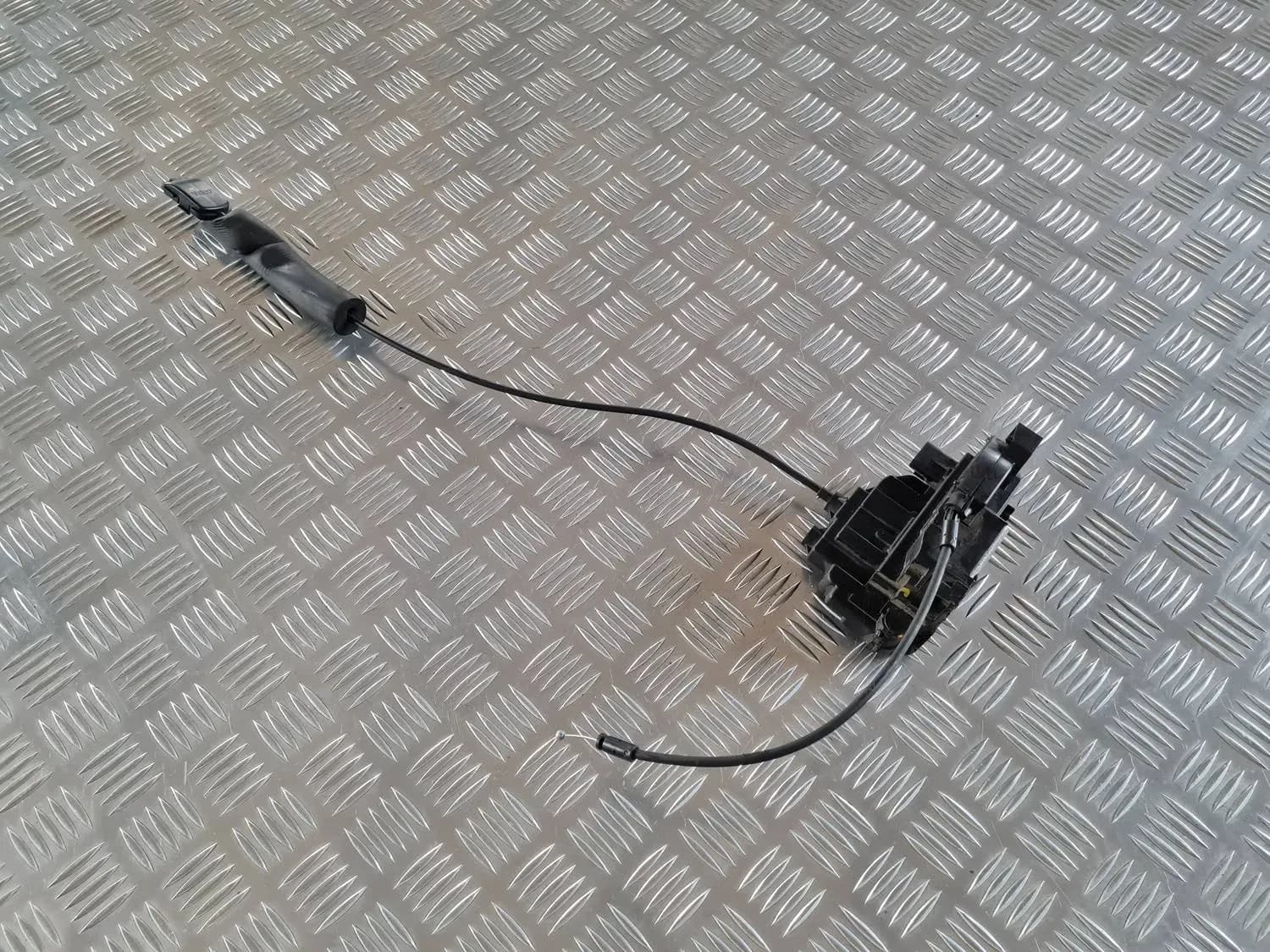 Tagumise parempoolse ukse lukk RENAULT SCENIC III 2011 - foto 1