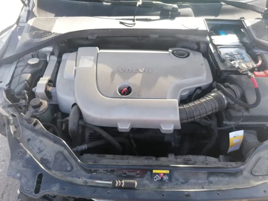 Lahtivõetud auto foto 2