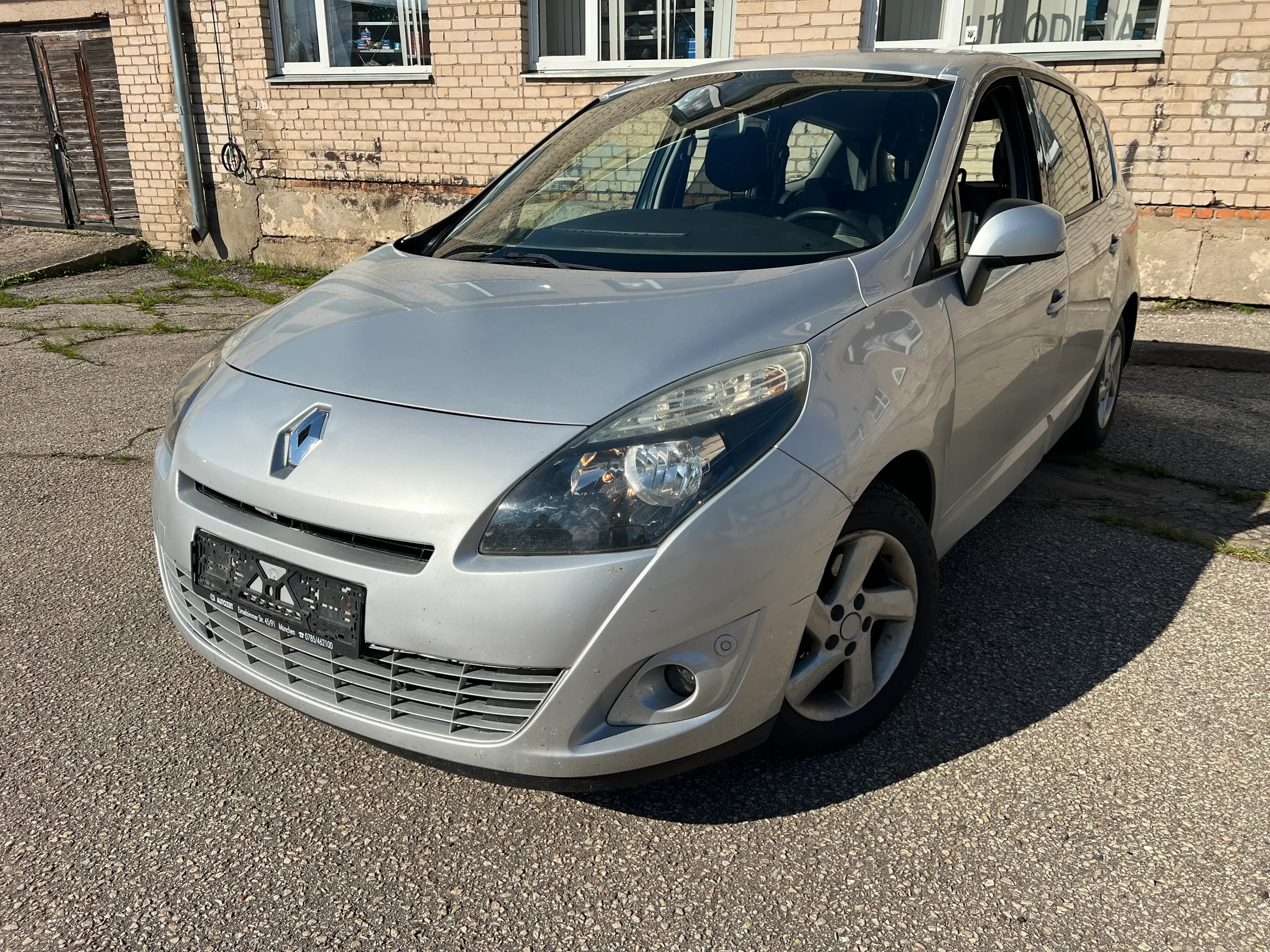 Lahtivõetud auto foto 2