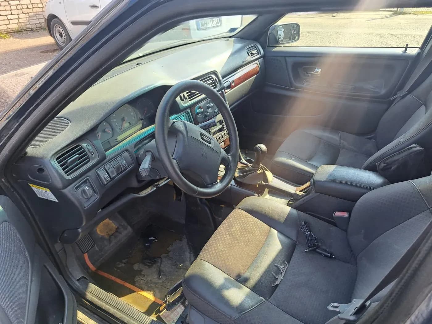 Lahtivõetud auto foto 5
