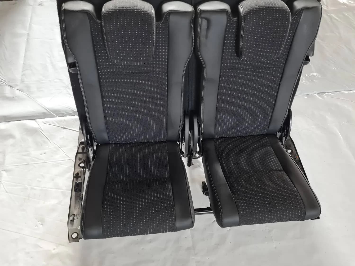 Kolmanda rea istus RENAULT SCENIC III 2011 - foto 3