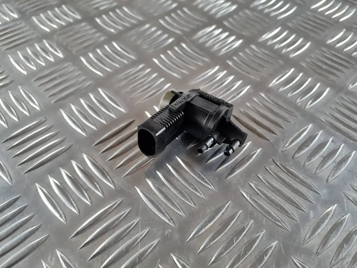 Vaakumklapi solenoid AUDI A6 2008 - foto 2