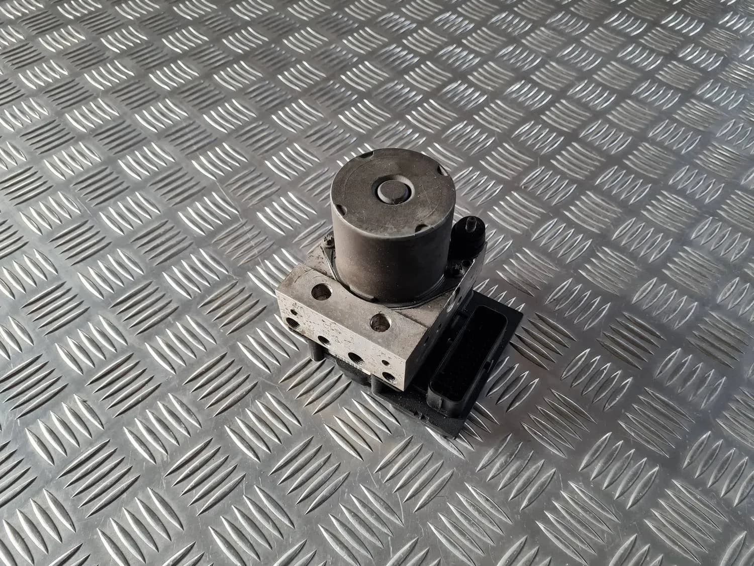 ABS plokk AUDI A6 2008 - foto 1