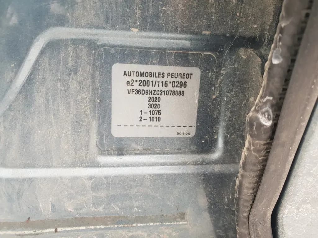 Lahtivõetud auto foto 5