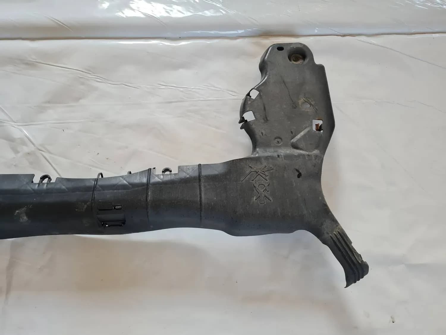 Tagasildi kaitse RENAULT SCENIC III 2011 - foto 4
