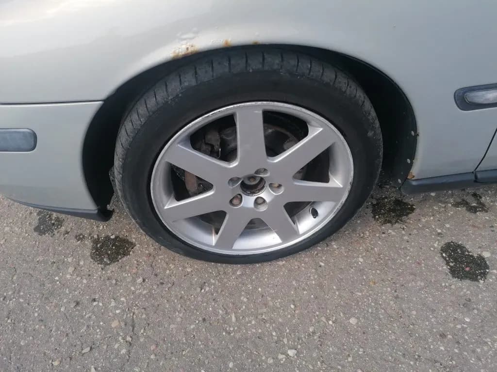 Lahtivõetud auto foto 4
