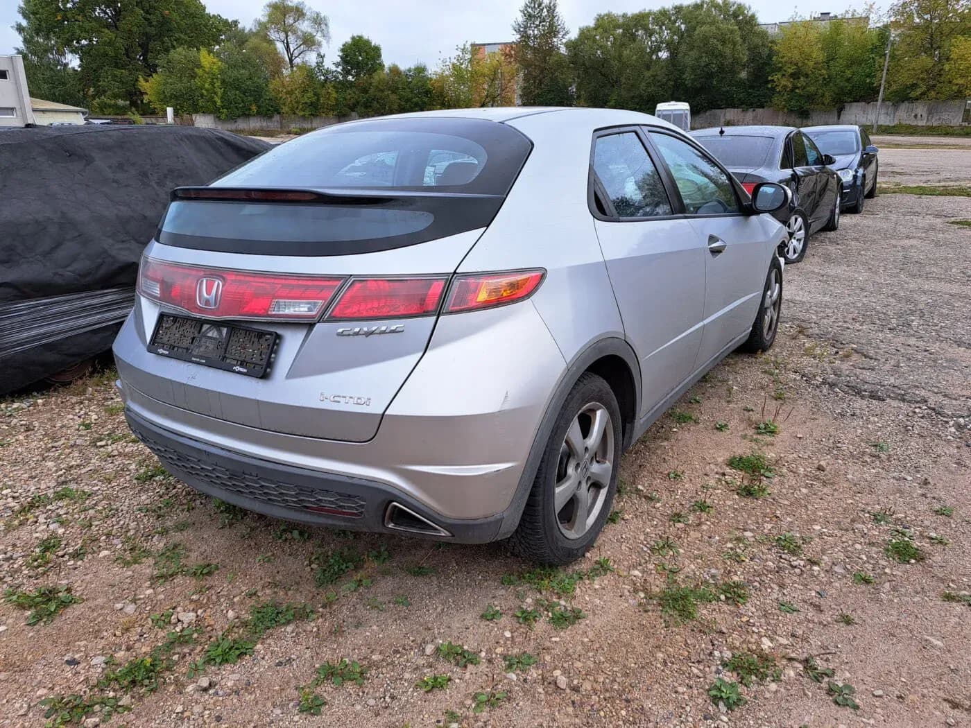 Lahtivõetud auto foto 2