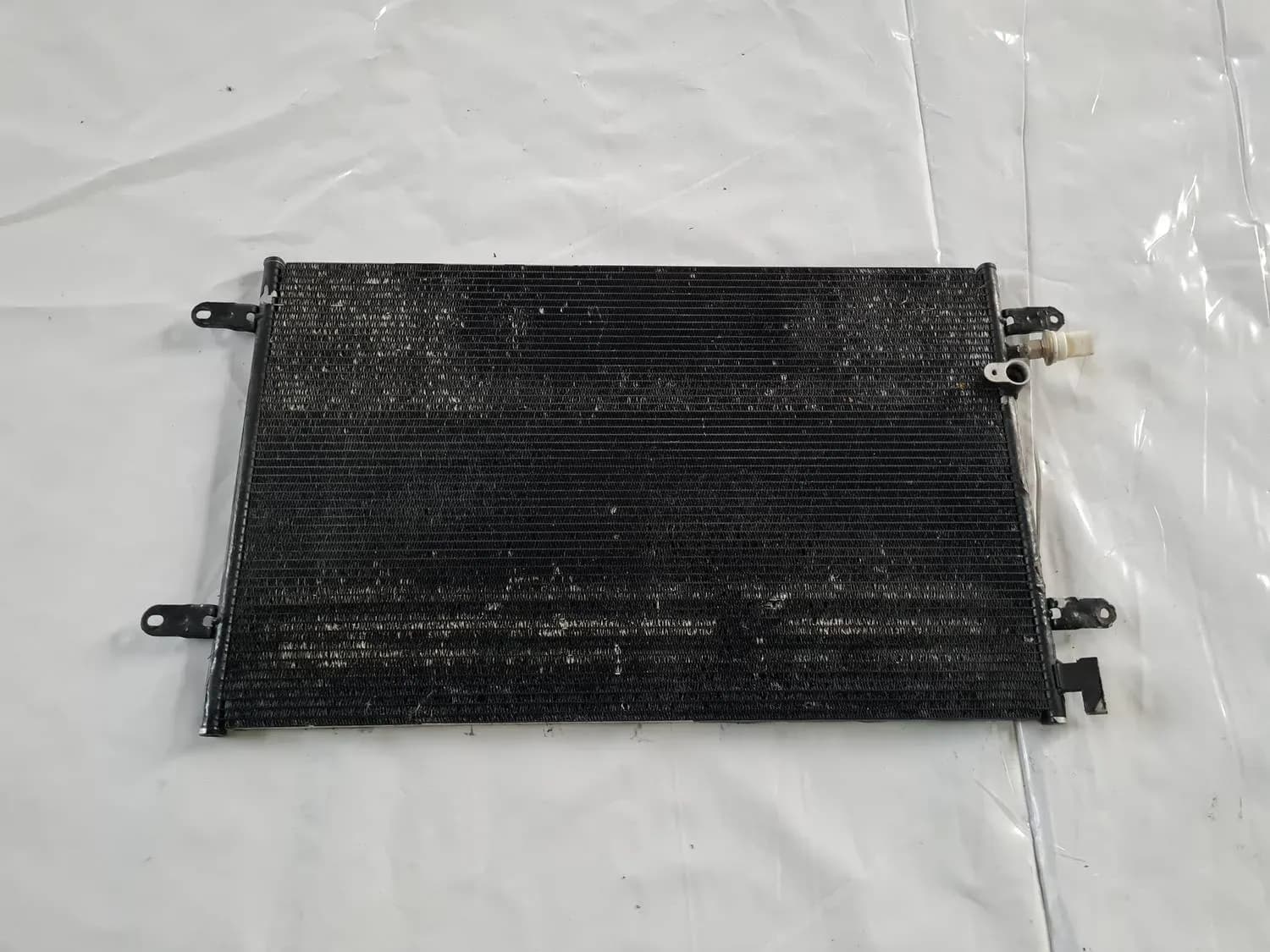 Kliimaseadme radiaator AUDI A6 2008 - foto 2
