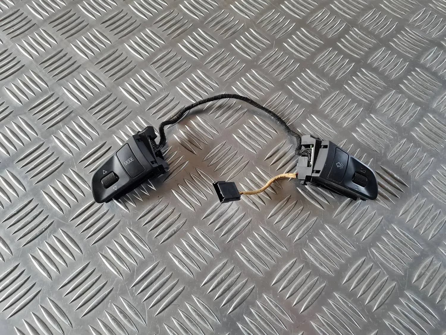 Roolisüsteemi nupp AUDI A6 2008 - foto 1