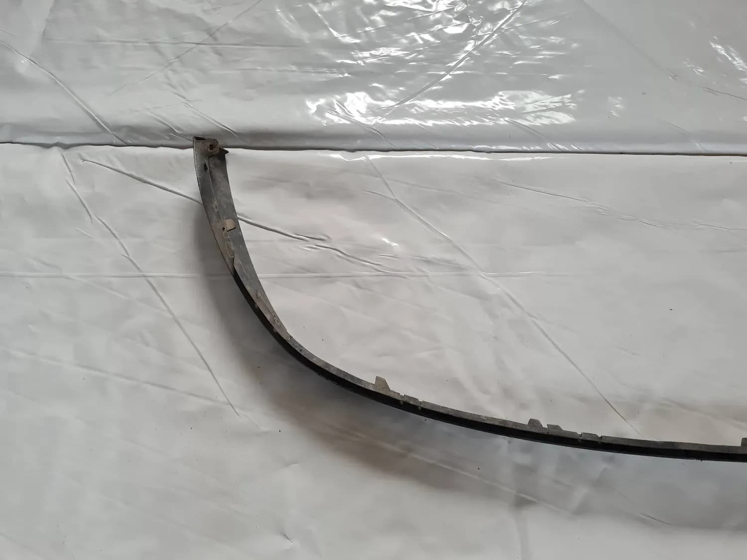 Eesmise pörkeraua spoiler RENAULT SCENIC III 2011 - foto 6