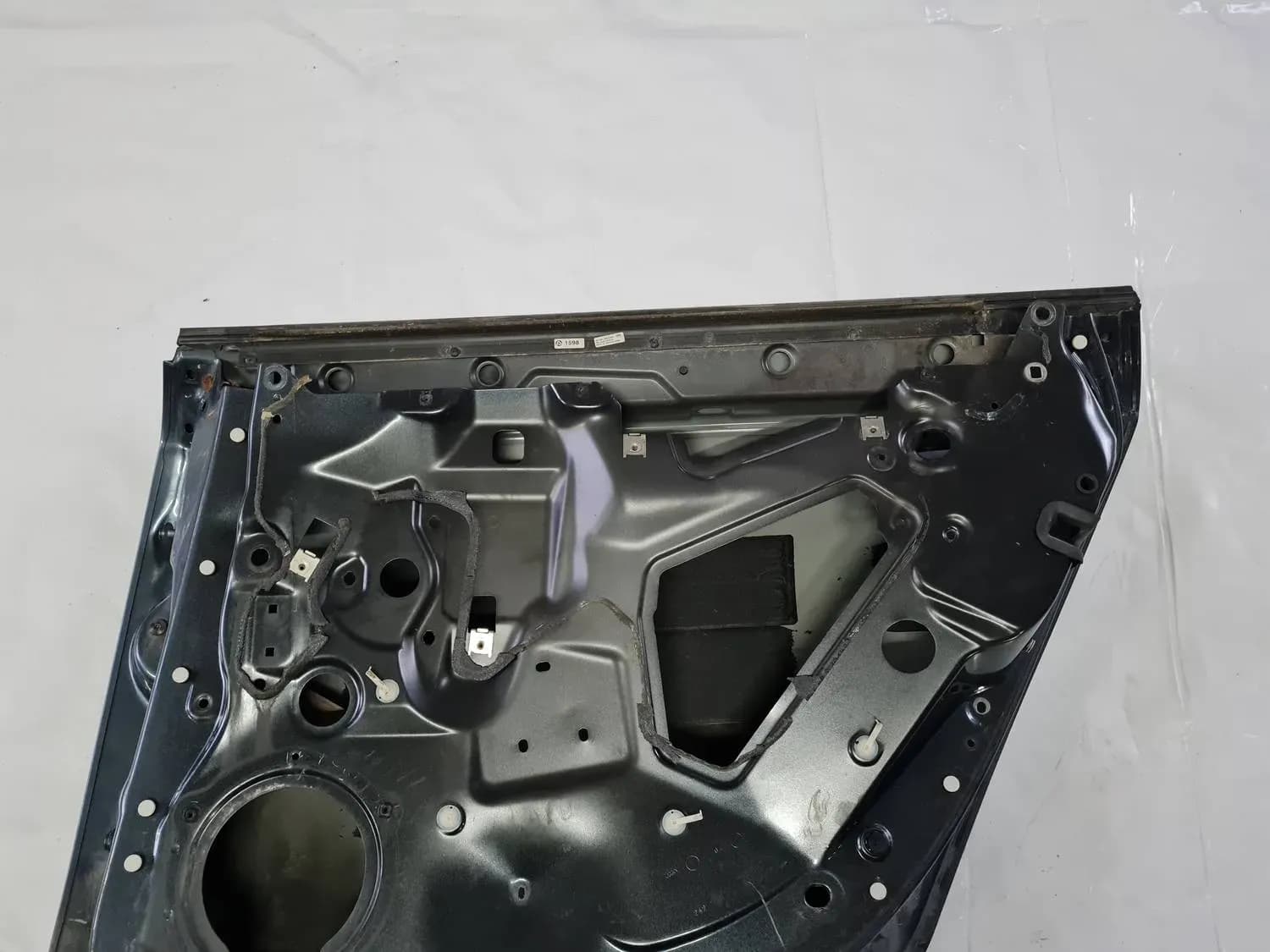 Tagumine parempoolne uks AUDI A6 2008 - foto 2