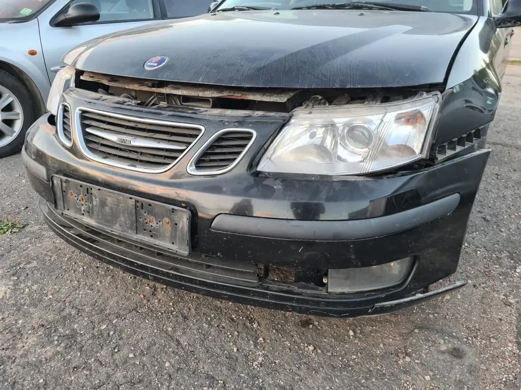 Lahtivõetud auto foto 3