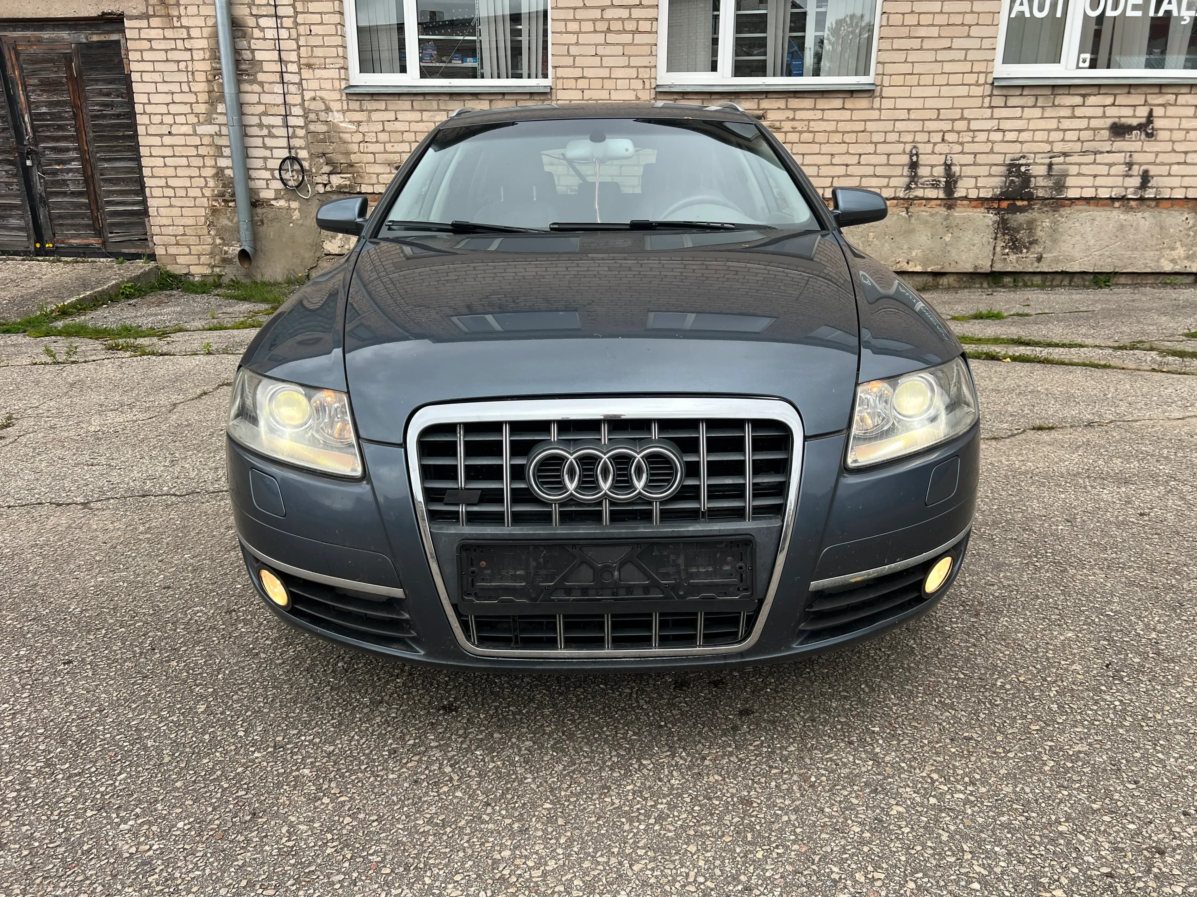 Lahtivõetud auto foto 3