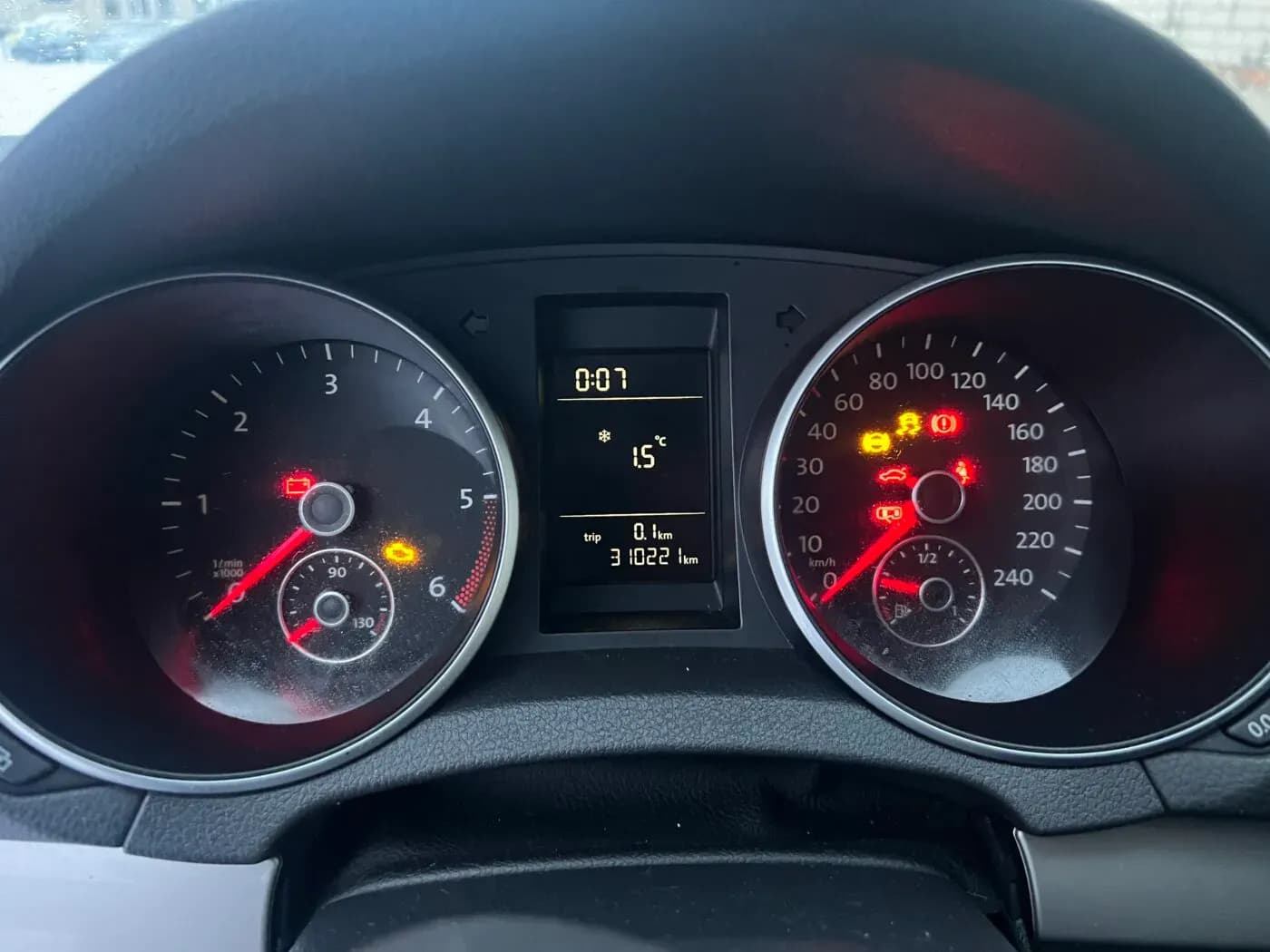 Lahtivõetud auto foto 1