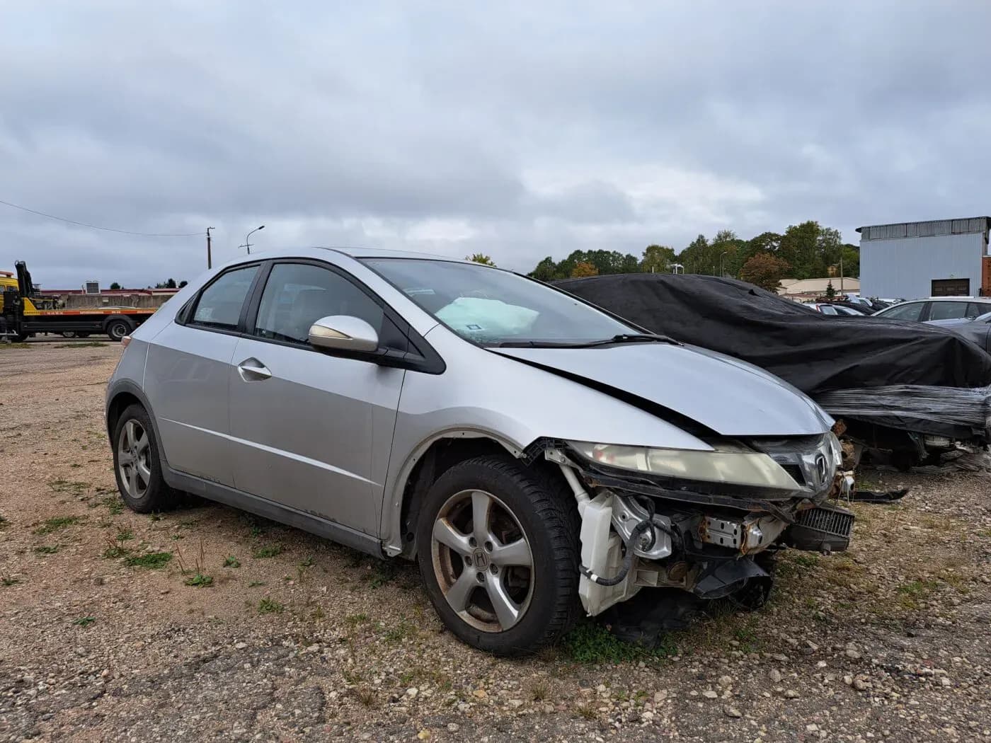 Lahtivõetud auto foto 1