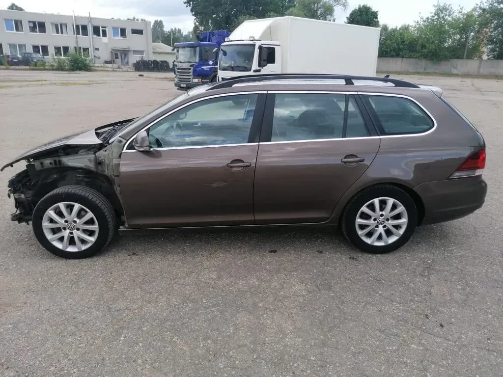 Lahtivõetud auto foto 1
