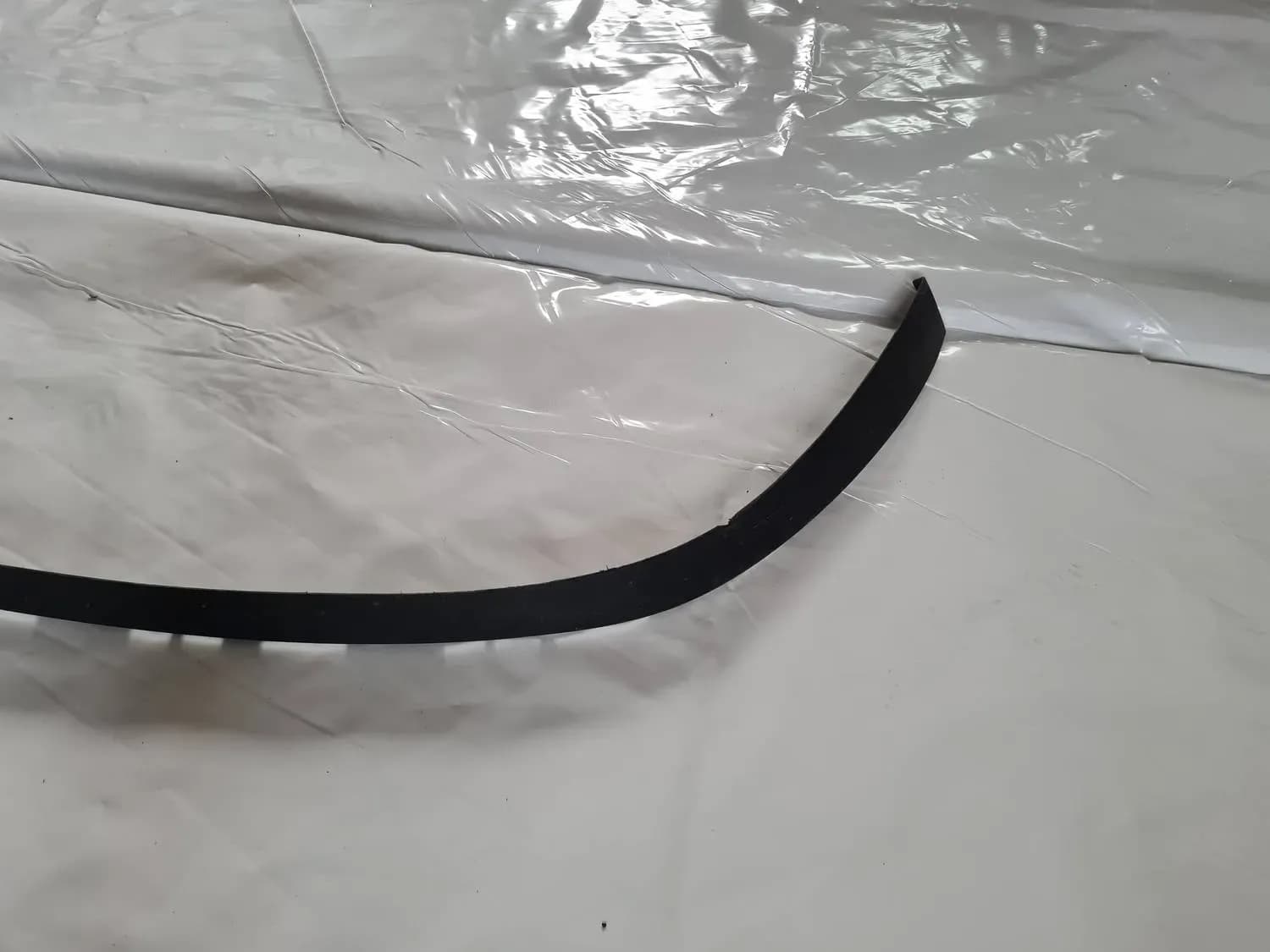 Eesmise pörkeraua spoiler RENAULT SCENIC III 2011 - foto 5