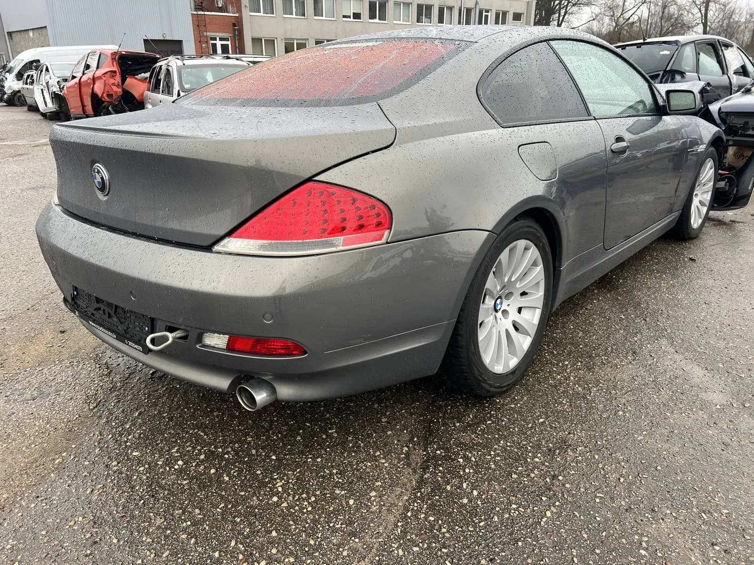 Lahtivõetud auto foto 1