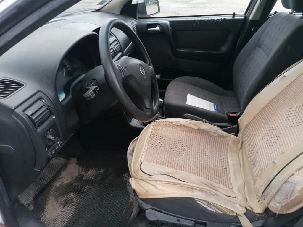 Lahtivõetud auto foto 5