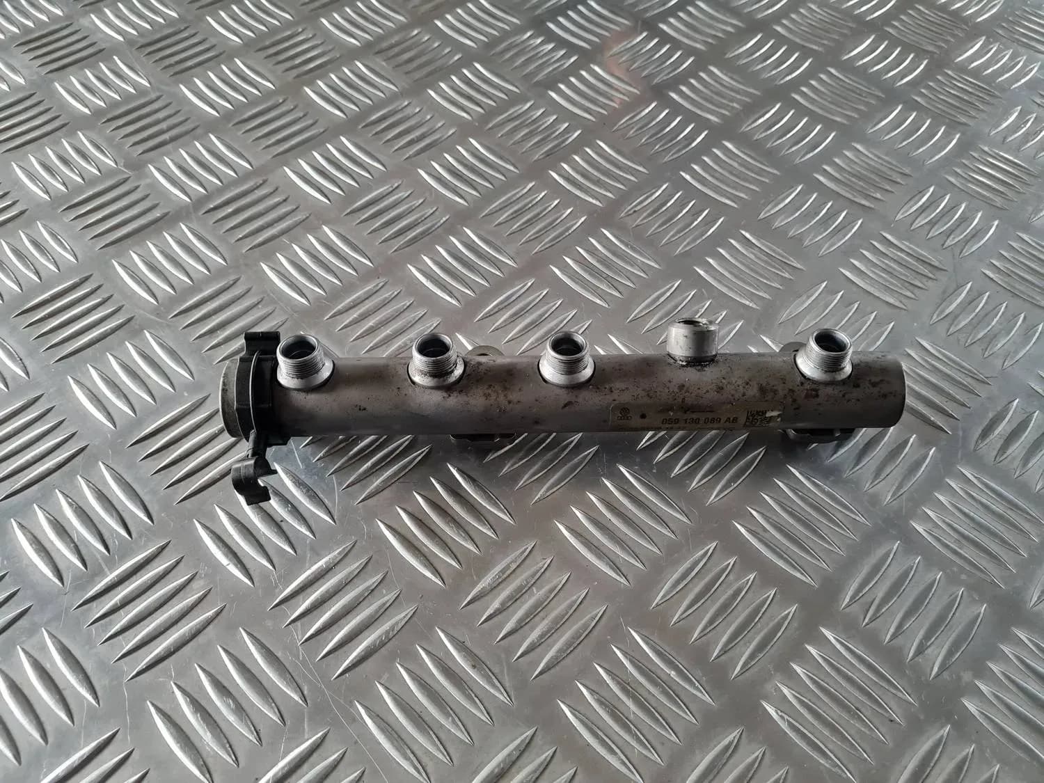 Kütusetoru AUDI A6 2008 - foto 4