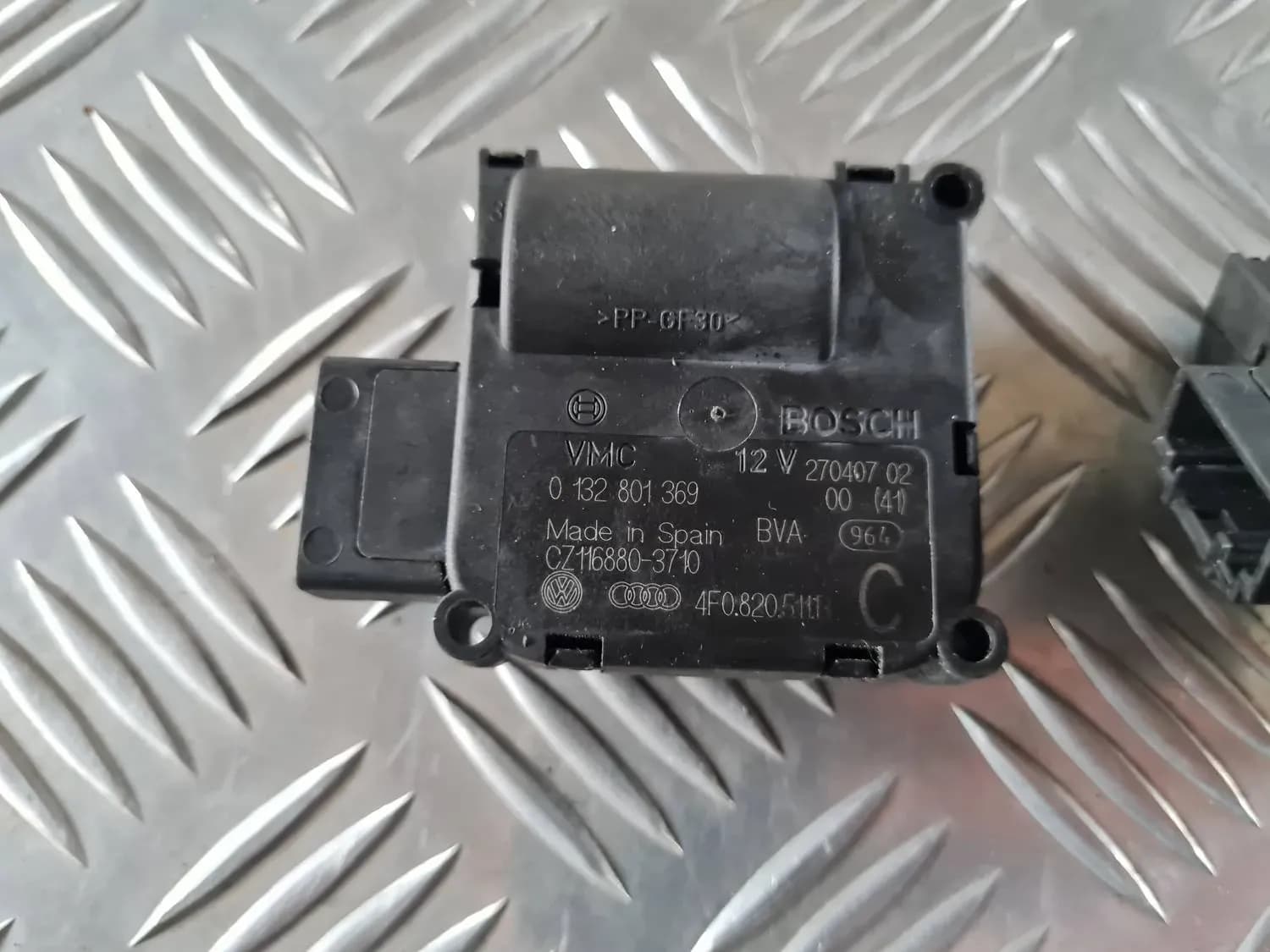 Küttesüsteemi täiturmehhanism AUDI A6 2008 - foto 3