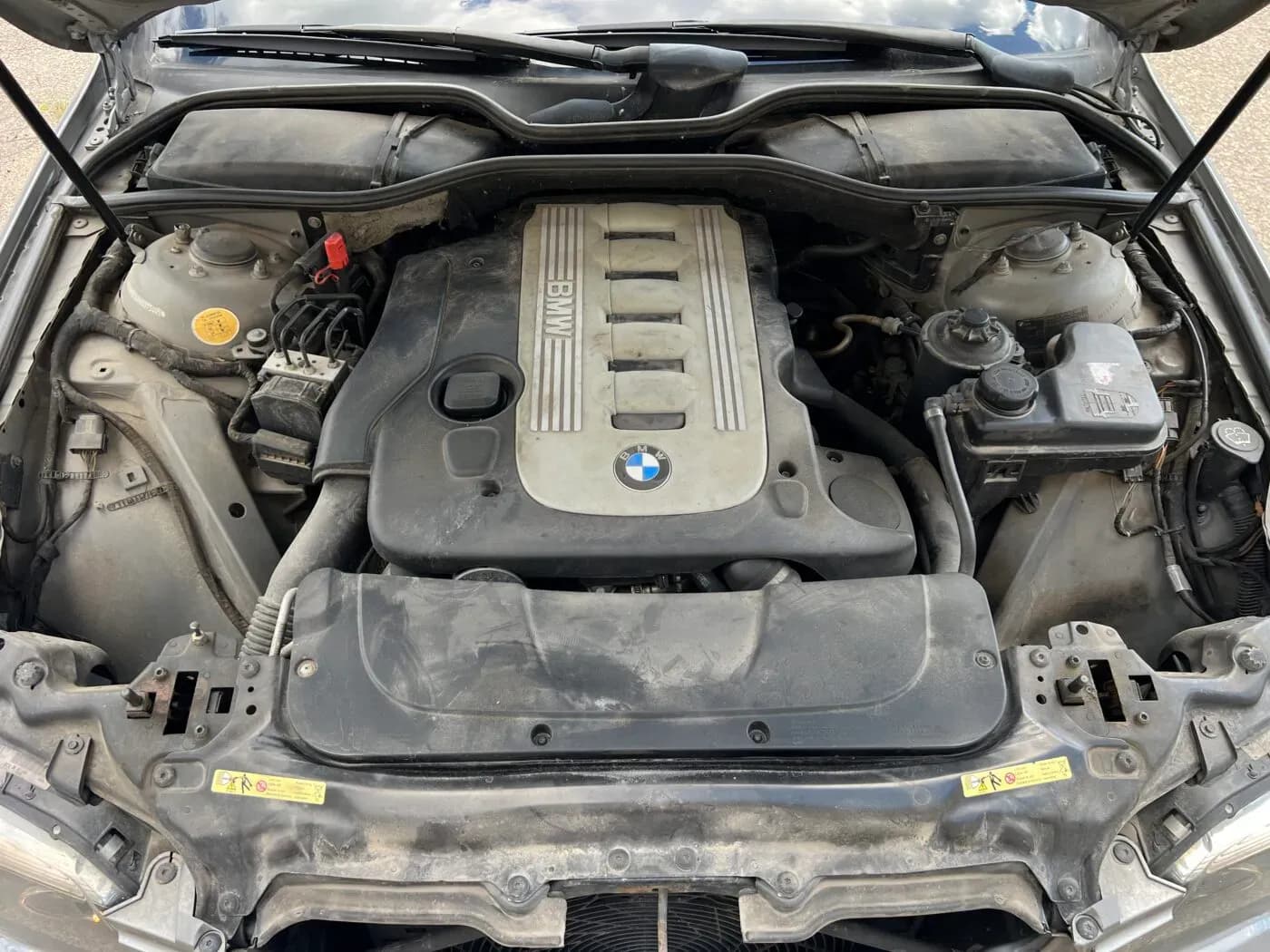 Lahtivõetud auto foto 2