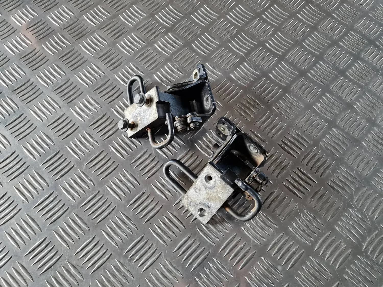 Uksesangad AUDI A6 2008 - foto 1