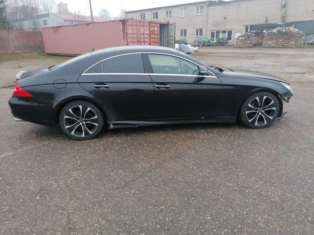 Autovaruosad MERCEDES BENZ CLS 320 2005 - foto 7