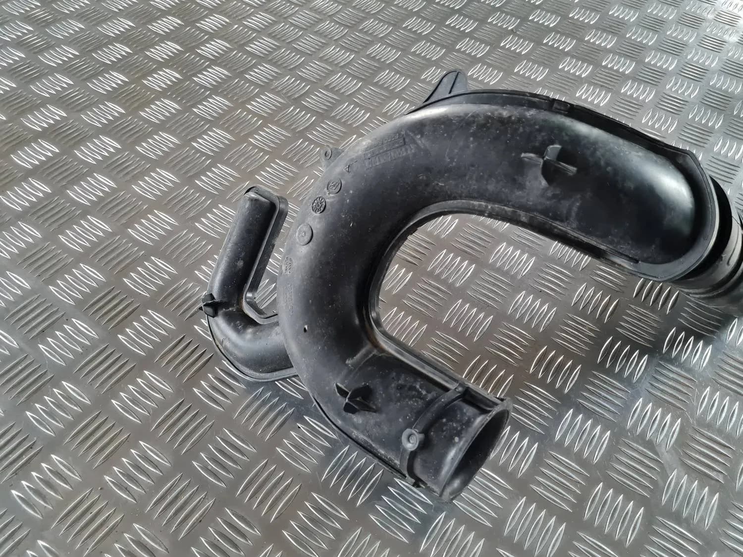 Õhu sisselasketoru RENAULT SCENIC III 2011 - foto 2