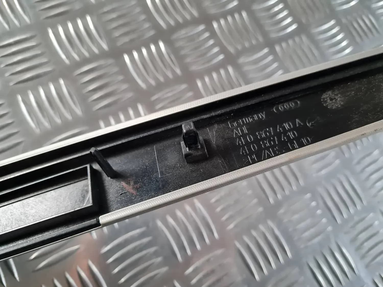Ukse viimistluspaneelid AUDI A6 2008 - foto 3