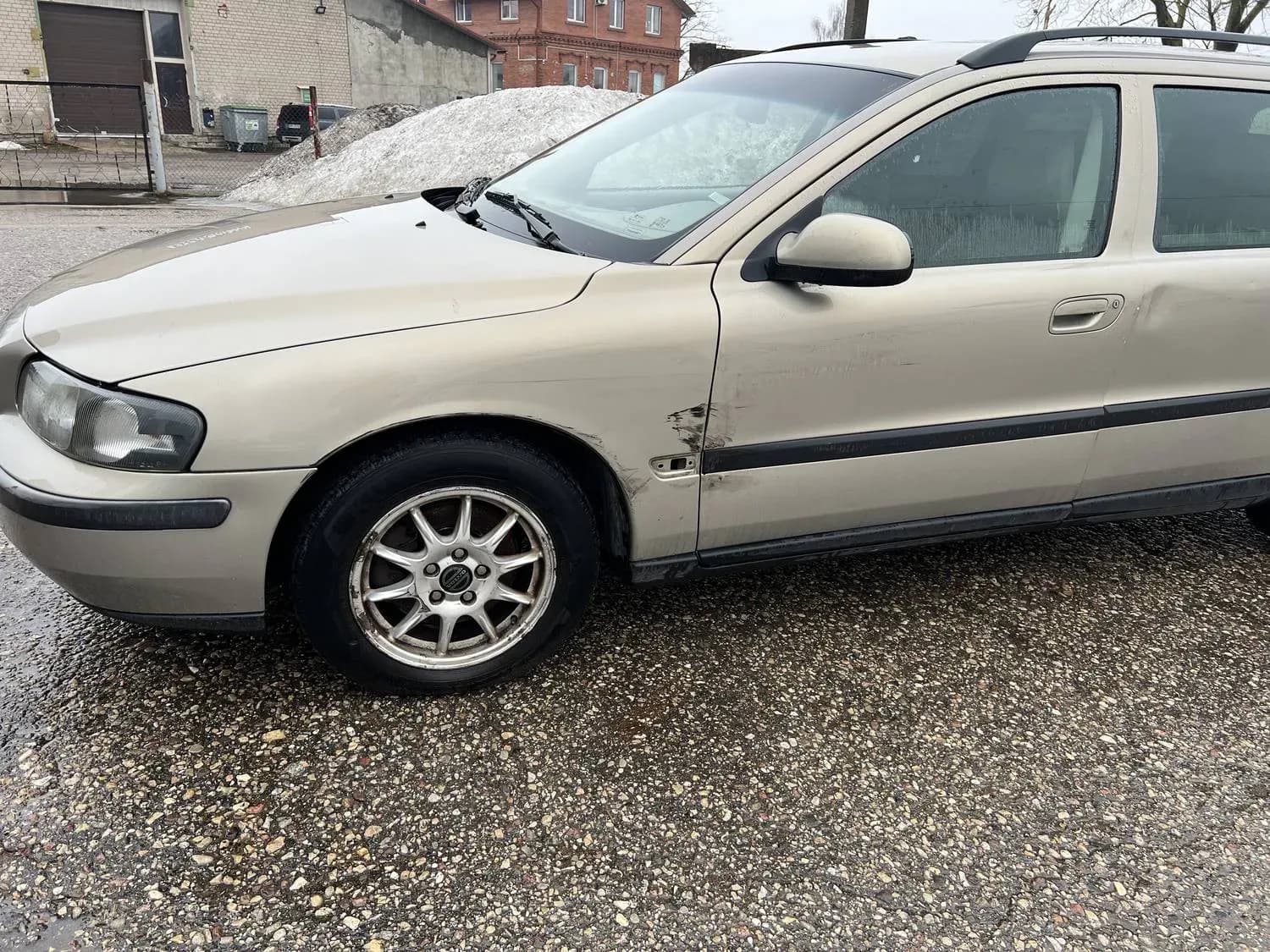 Lahtivõetud auto foto 4