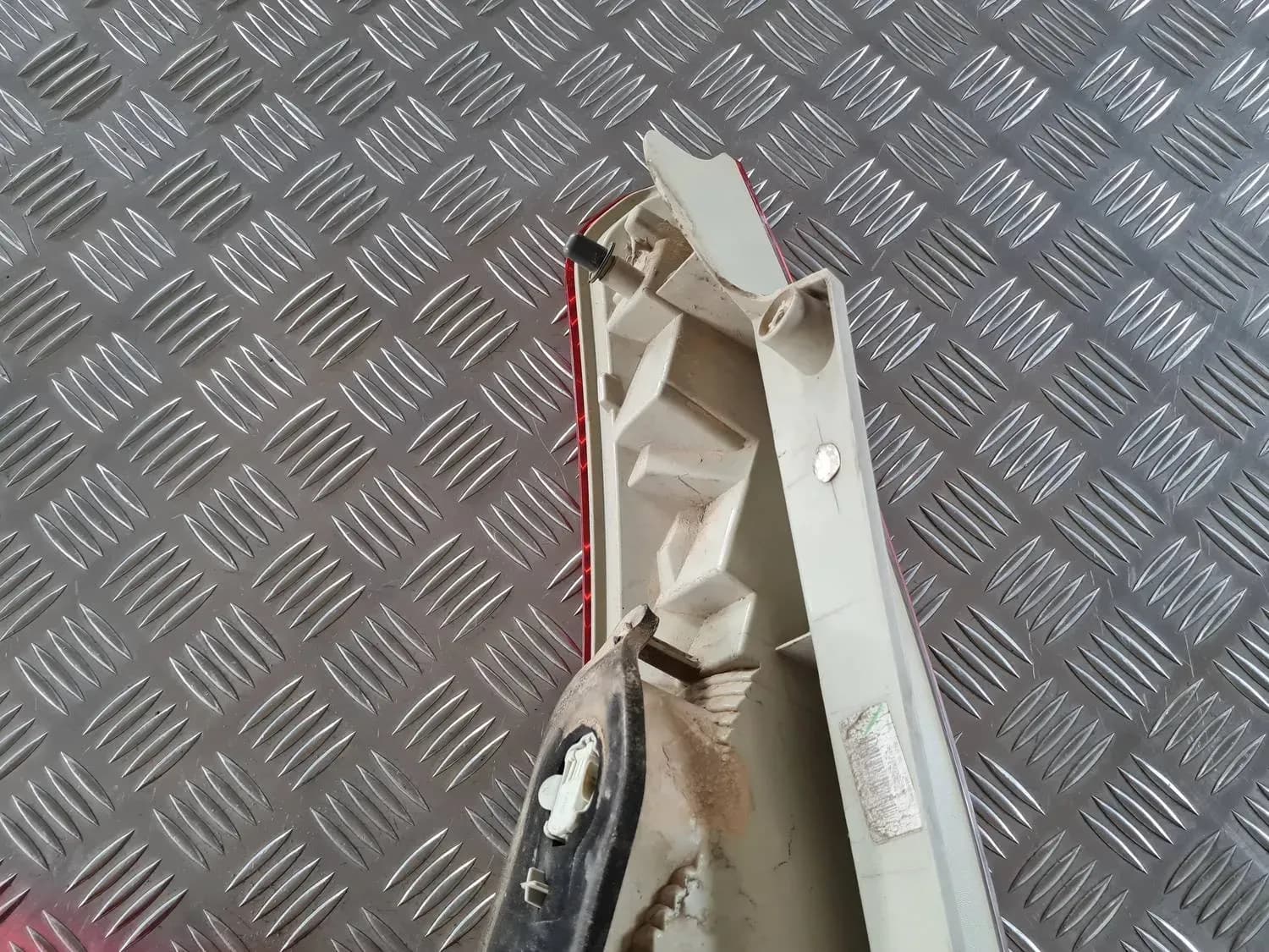 Tagatuli parem RENAULT SCENIC III 2011 - foto 7