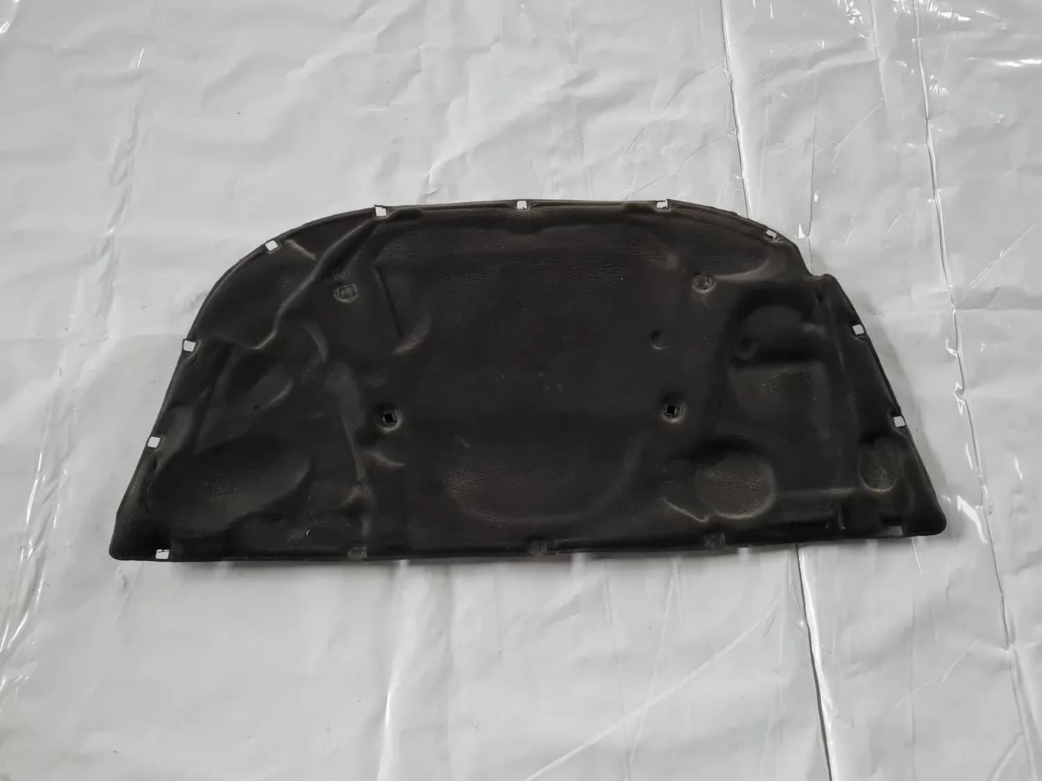 Mürasummutus kapotile AUDI A6 2008 - foto 2