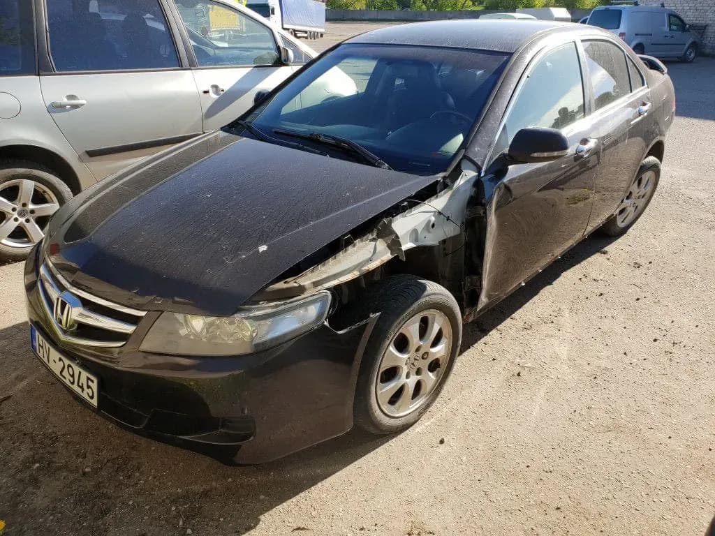 Lahtivõetud auto foto 1