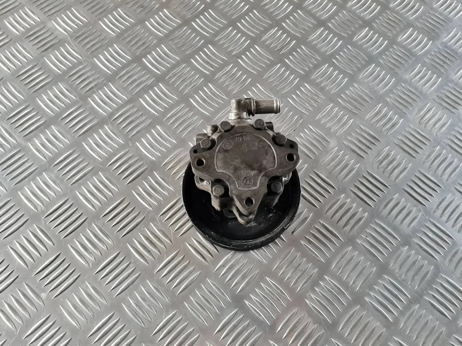 Hüdrauliline võimendi AUDI A6 2008 - foto 5