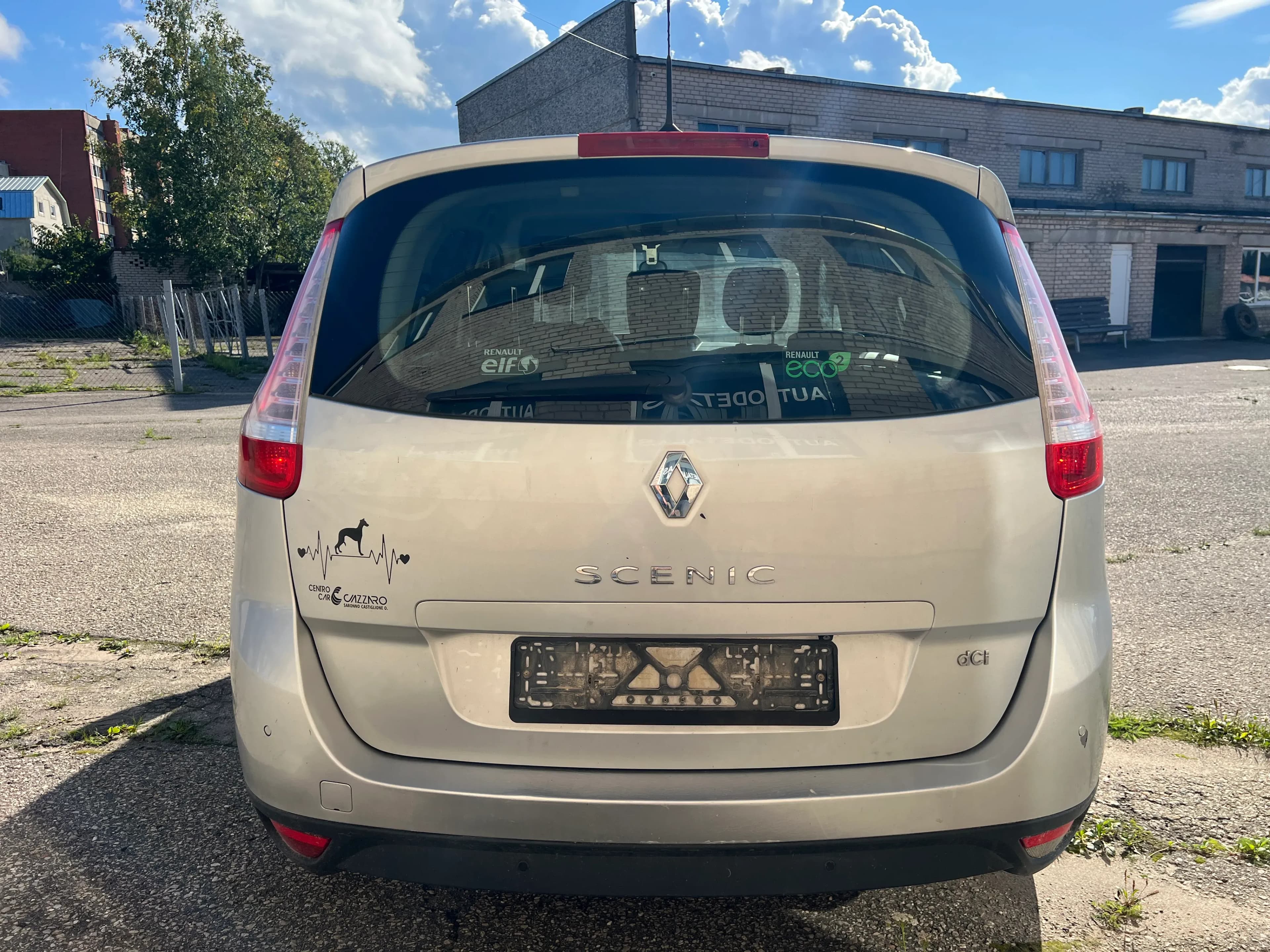 Lahtivõetud auto foto 5