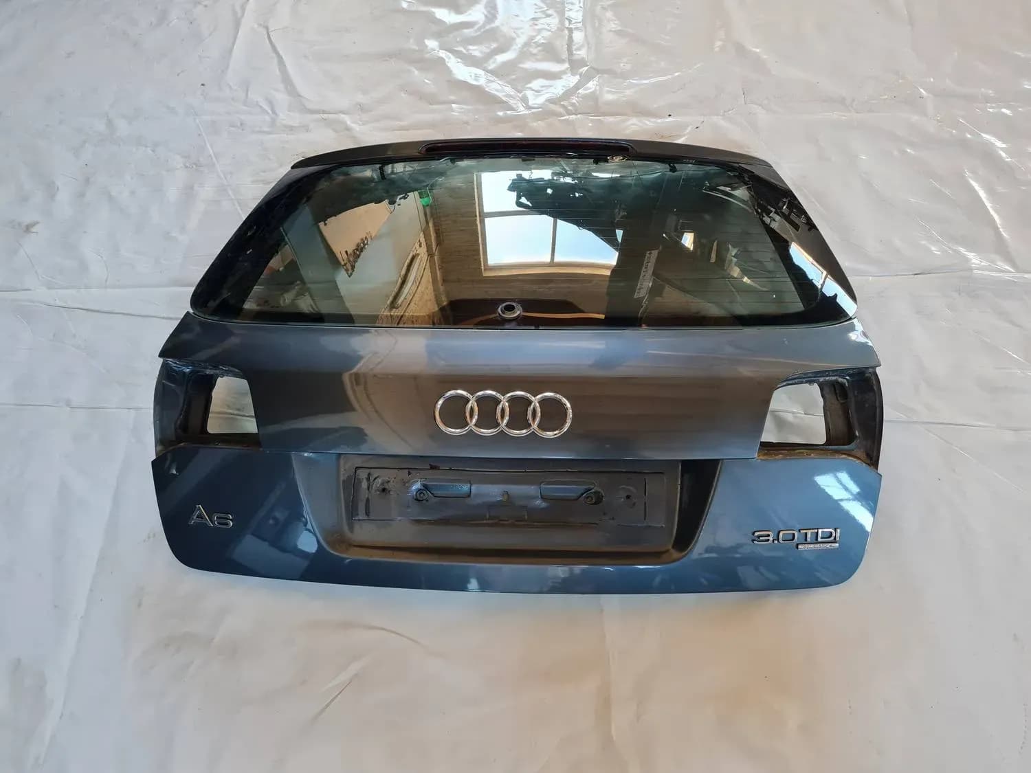 Pagasiruumi AUDI A6 2008 - foto 1