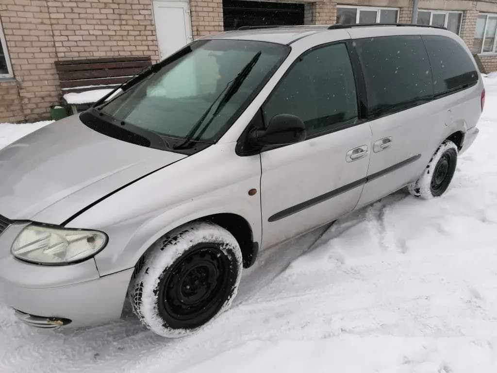 Lahtivõetud auto foto 2
